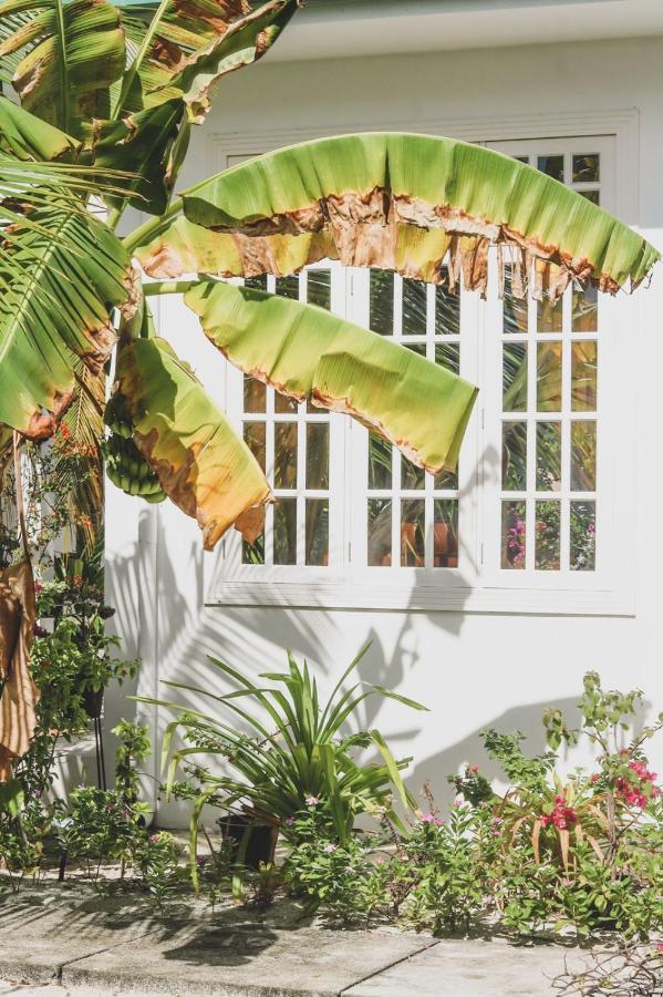 Fiyala Homestay Addu City Exterior foto